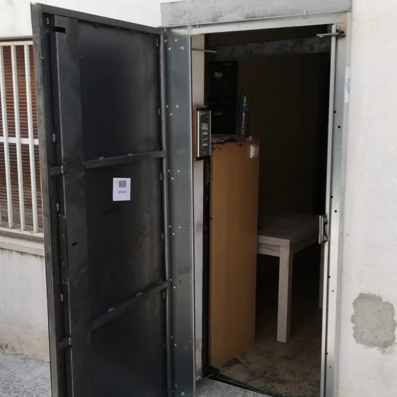 Puertas Antiokupa 98cm x 205cm Burgos - Imagen 6